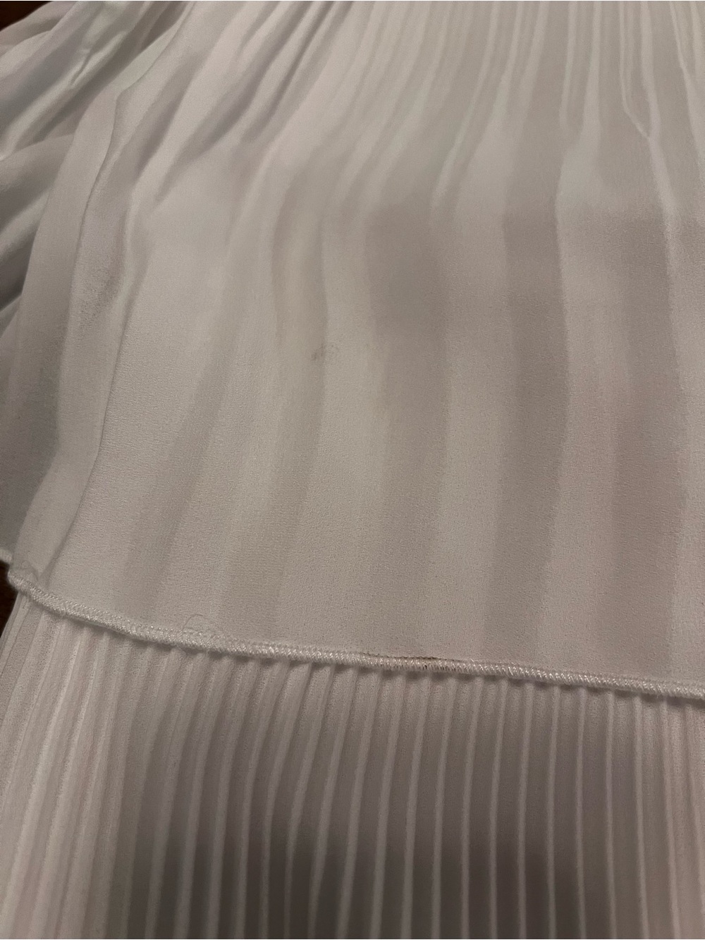 Frank Lyman Tiered Pleat Effect
Dress White Ruffle Size 6 Bridal Shower - Picture 10 of 10